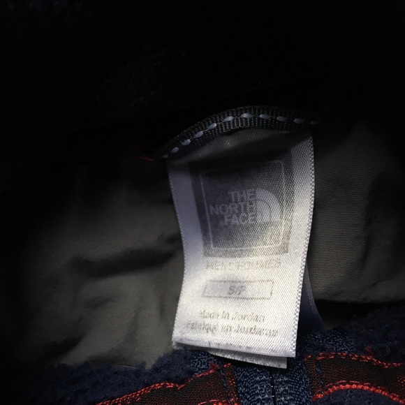 The North Face Black Sweater size small - Picture 4 of 4